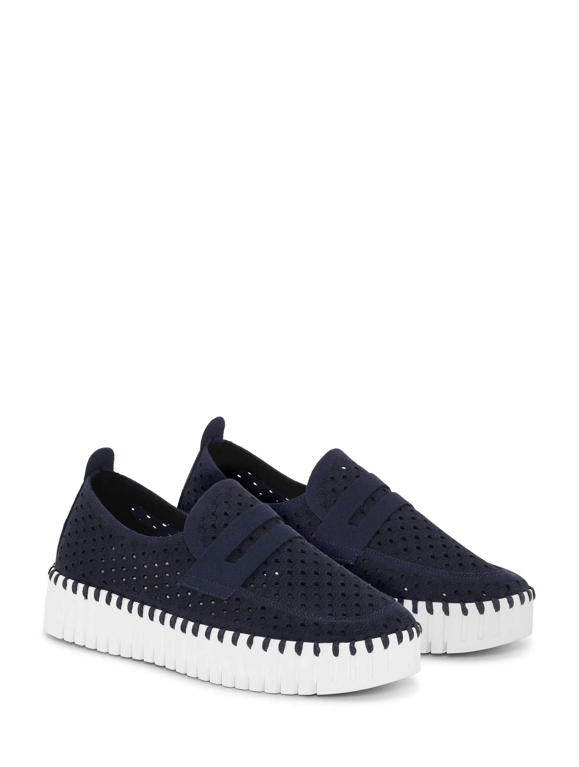 Ilse Jacobsen Tulip 3899 Perforated Loafer - Image 2