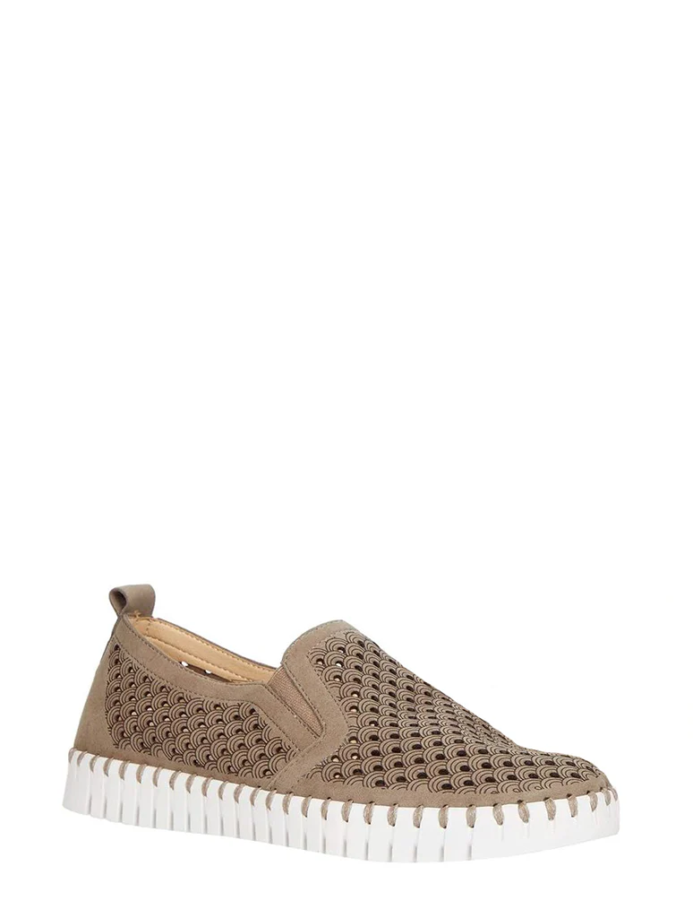 Ilse Jacobsen Tulip Perforated Slip-On Sneaker - Image 6