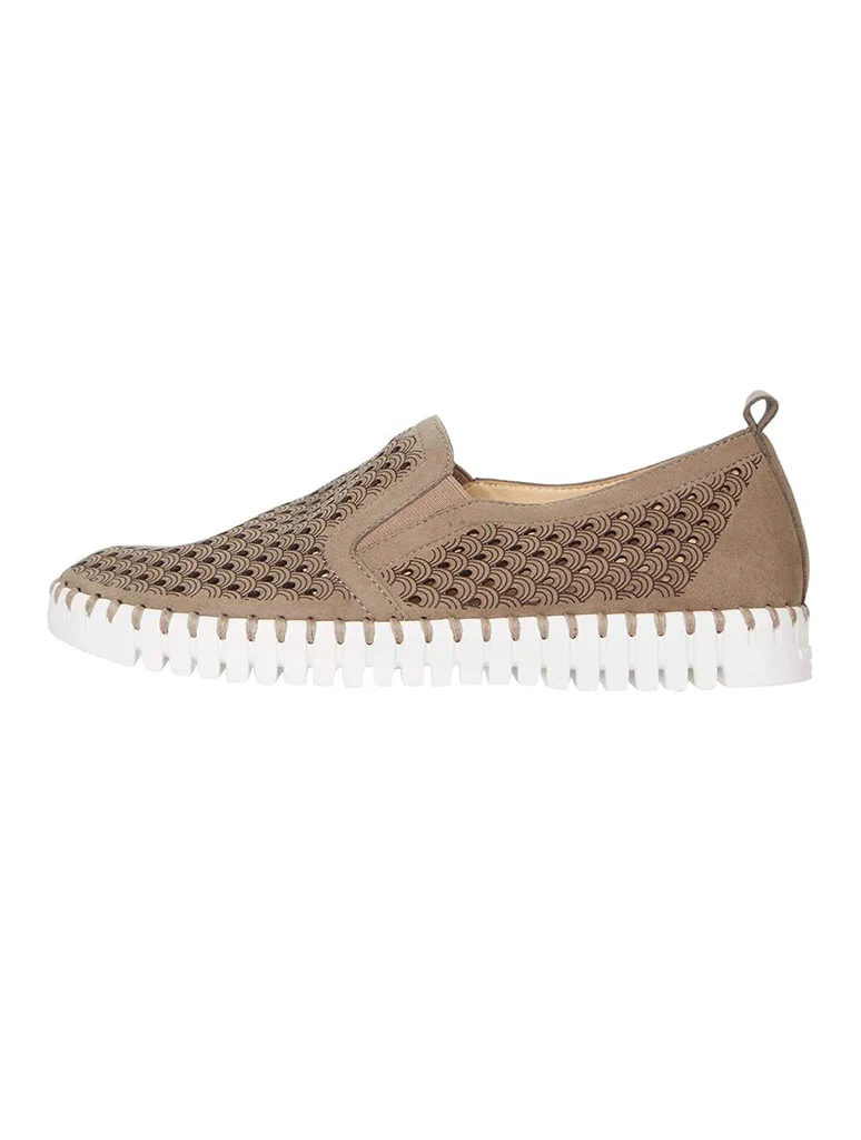 Ilse Jacobsen Tulip Perforated Slip-On Sneaker - Image 7