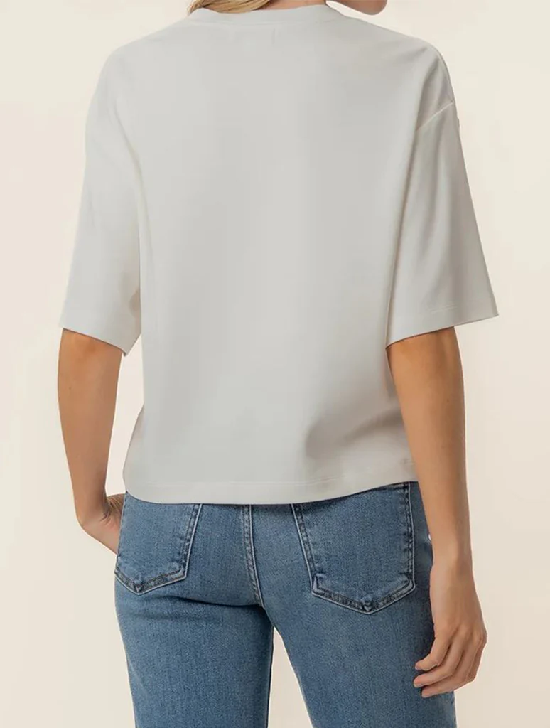 Kut from the Kloth Reina Boxy Tee - Image 3