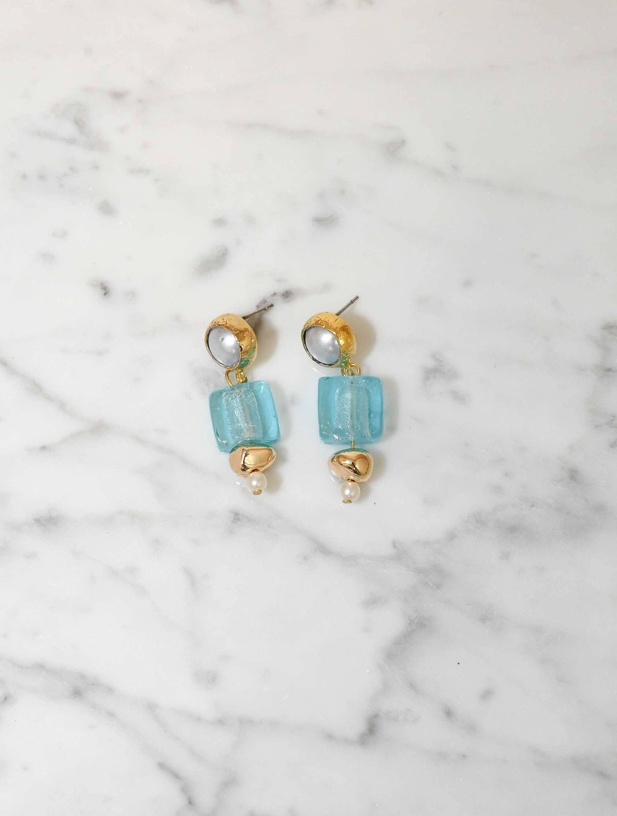 Pinch of Pearl Earrings - Image 2