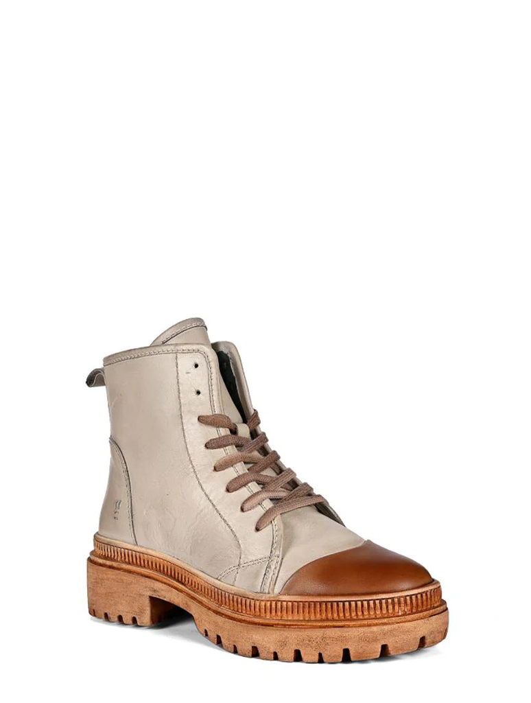 Roan Kinship Boot
