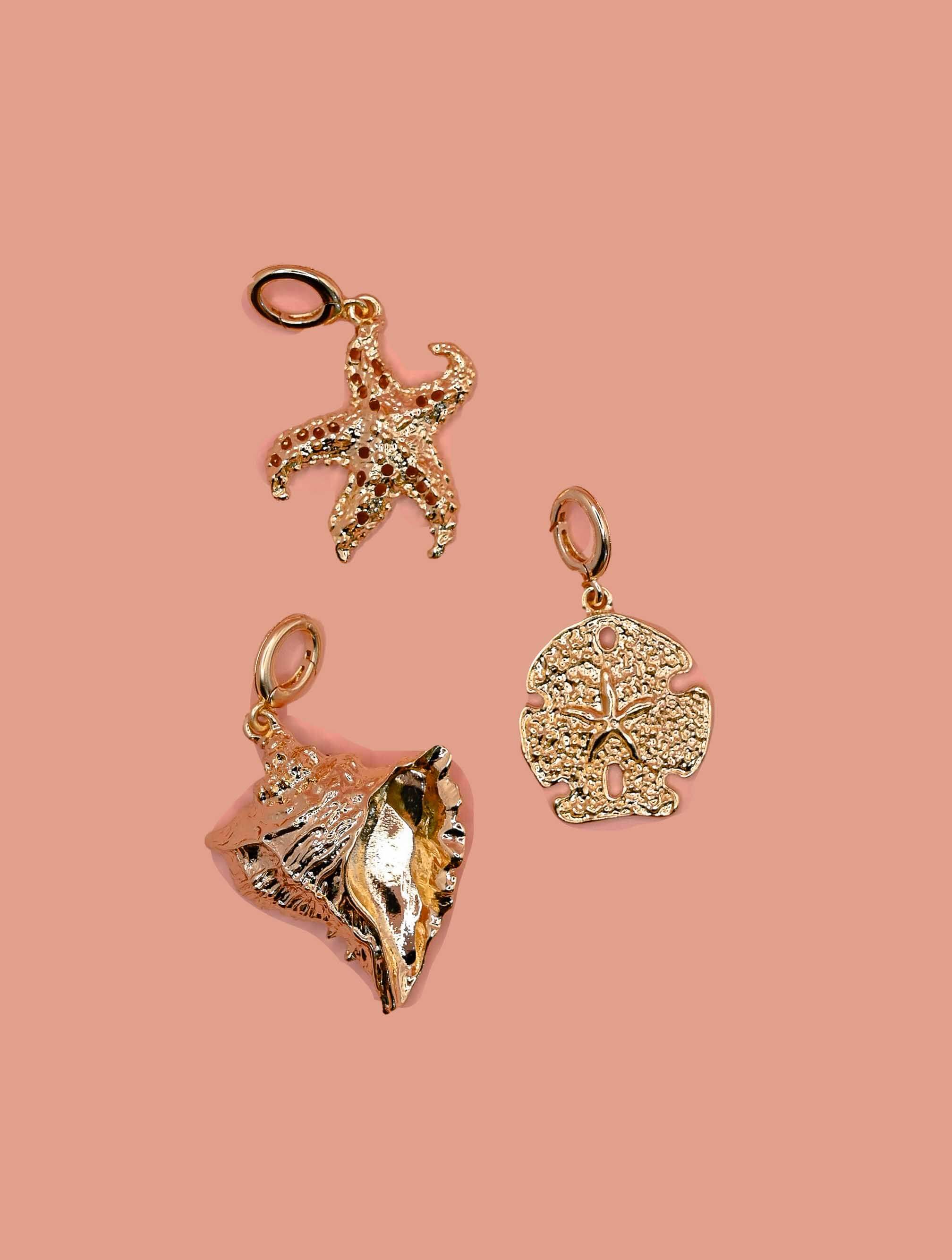Set of Three Gold Pendants - Image 5