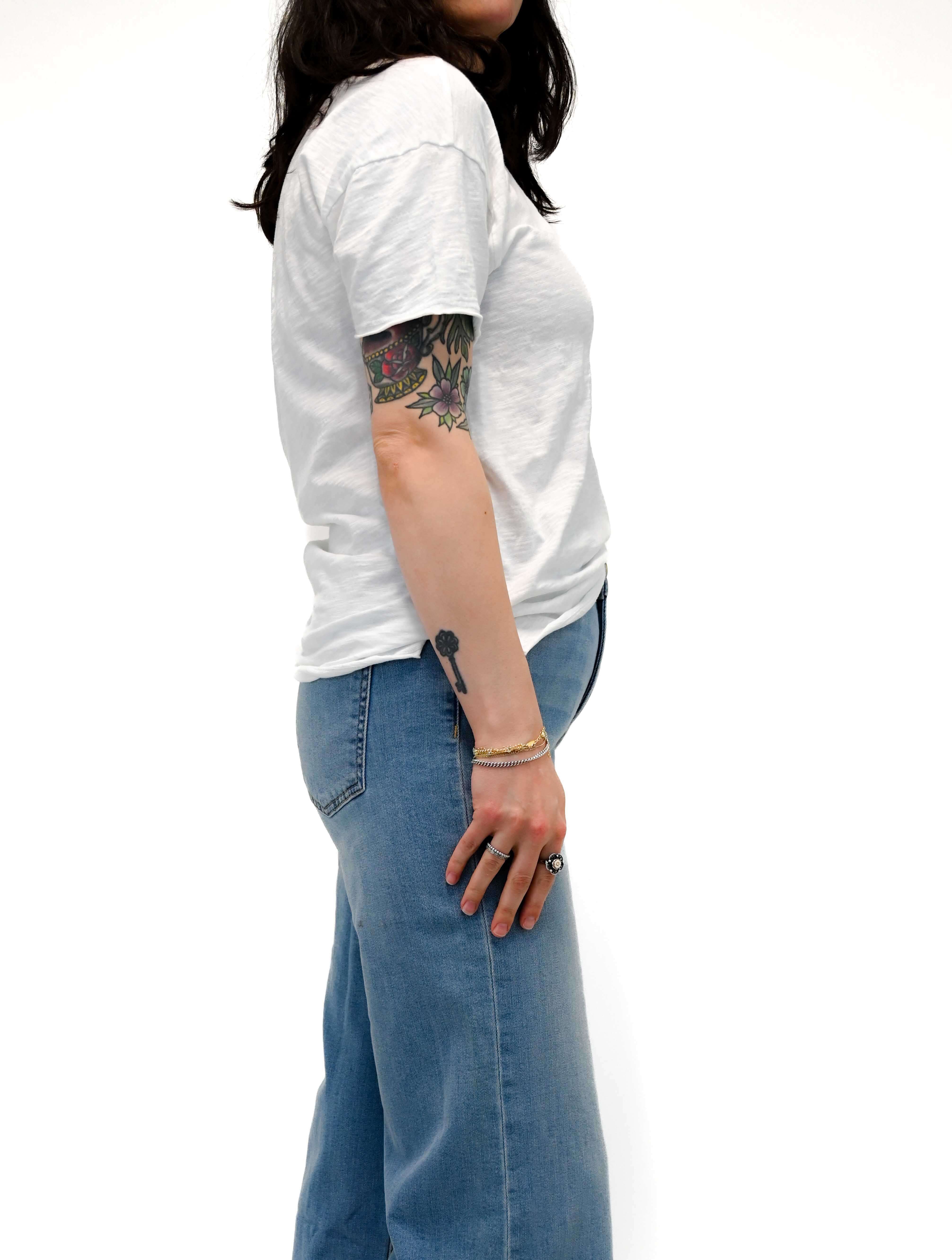 Short Sleeve Swing Hem Crewneck Tee in White - Image 3