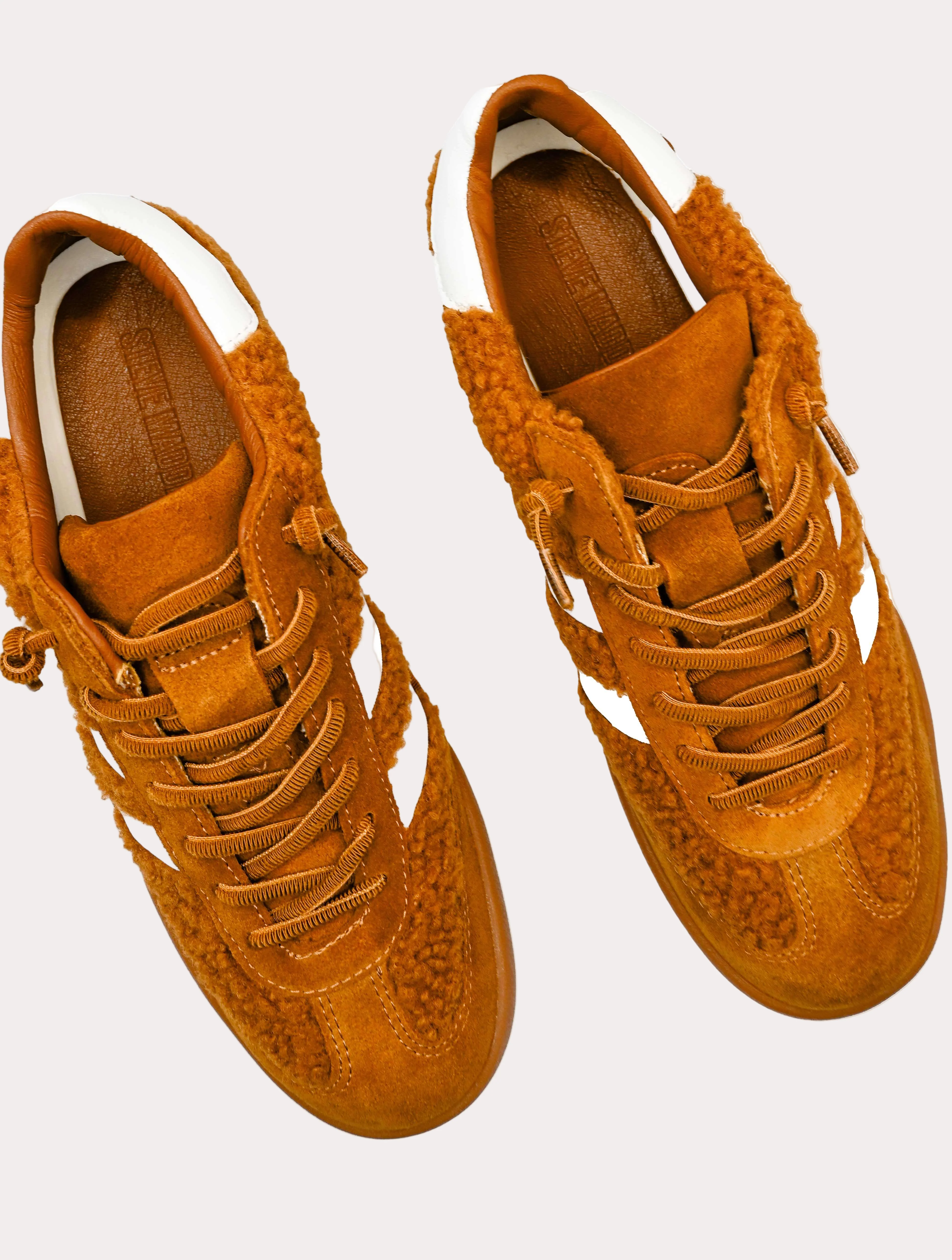 Steve Madden Verdict Fur Sneaker (Final Sale) - Image 4